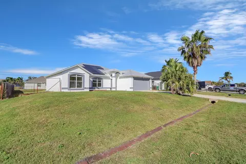 551 SW Lawler Ave, Port Saint Lucie, FL 34953