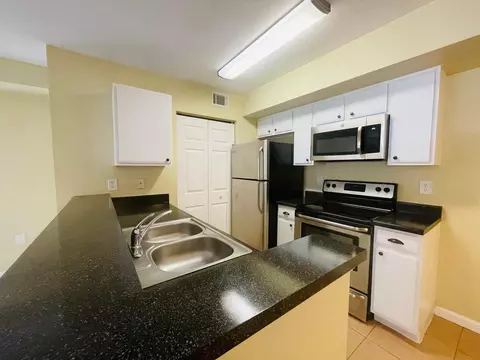 151 SW Palm Dr #103, Port Saint Lucie, FL 34986