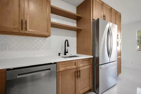 235 Saxony E, Delray Beach, FL 33446