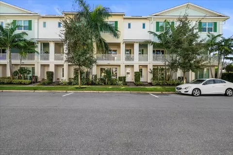 12608 Machiavelli Way, Palm Beach Gardens, FL 33418