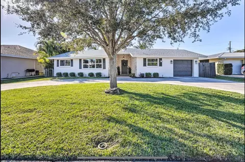 2821 SW 4th St, Boynton Beach, FL 33435