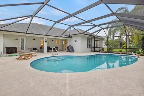 3209 SE Pinto St, Port Saint Lucie, FL 34984