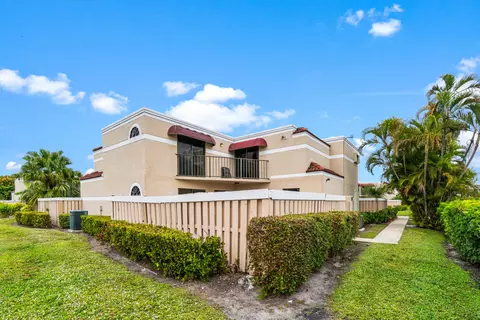3660 Village #B, Delray Beach, FL 33445