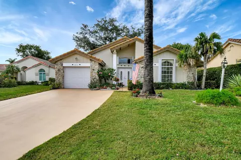 8451 Compass Dr, Boynton Beach, FL 33436