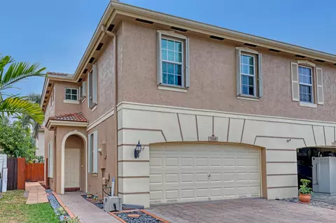 3568 Asperwood Cir, Coconut Creek, FL 33073