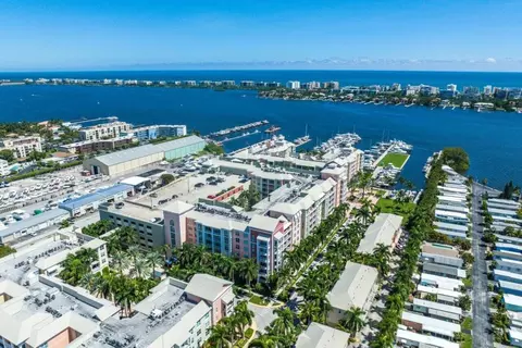 106 Moorings Dr, Lantana, FL 33462