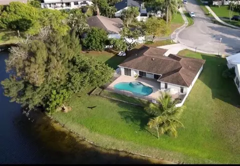 4075 NW 8th Ct, Delray Beach, FL 33445