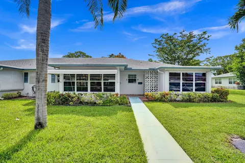 1225 Club W #C, Delray Beach, FL 33445