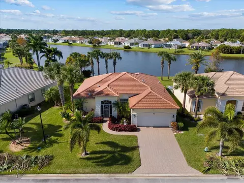 516 SW Lake Manatee Way, Port Saint Lucie, FL 34986