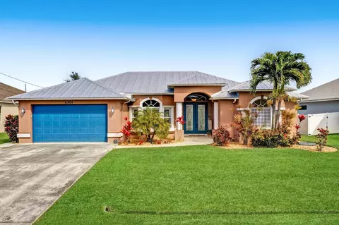 2301 SW Salmon Rd, Port Saint Lucie, FL 34953