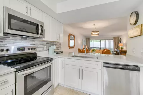 403 Brackenwood Ln S, Palm Beach Gardens, FL 33418