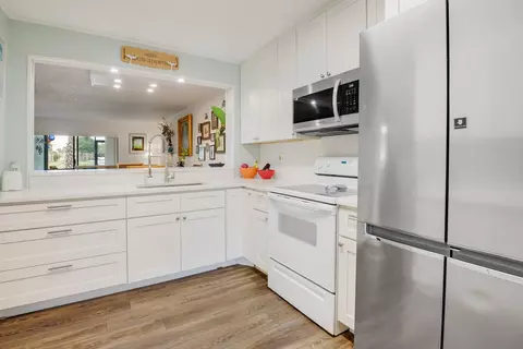 4745 Lucerne Lakes Blvd #101, Lake Worth, FL 33467