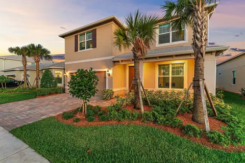 10312 SW Green Turtle Ln, Port St Lucie, FL 34987
