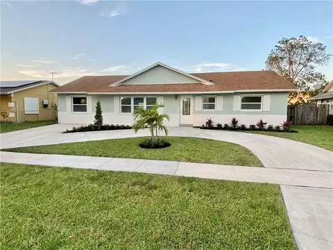 224 Wrena Dr, West Palm Beach, FL 33409