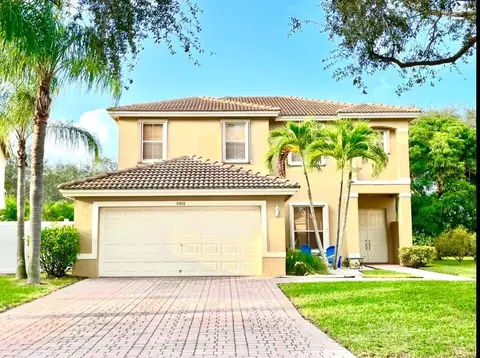 5012 Victoria Cir, West Palm Beach, FL 33409