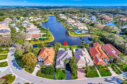 13668 Rivoli Dr, Palm Beach Gardens, FL 33410