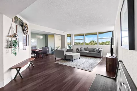 6463 La Costa Dr #304, Boca Raton, FL 33433