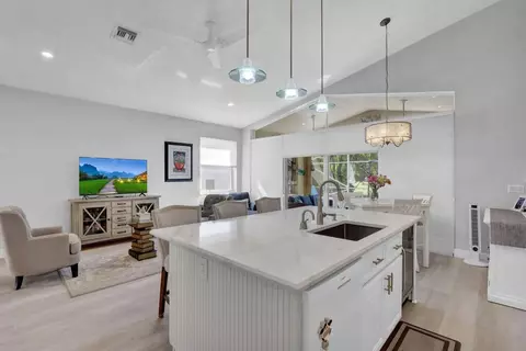 4590 Hazleton Ln, Lake Worth, FL 33449