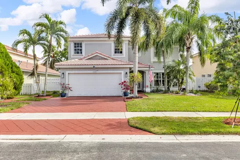 2426 NW 138th Dr, Sunrise, FL 33323