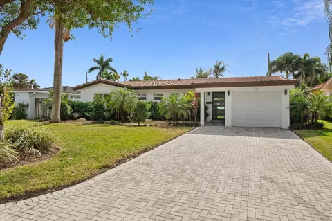 258 Avalon Ave, Lauderdale By The Sea, FL 33308