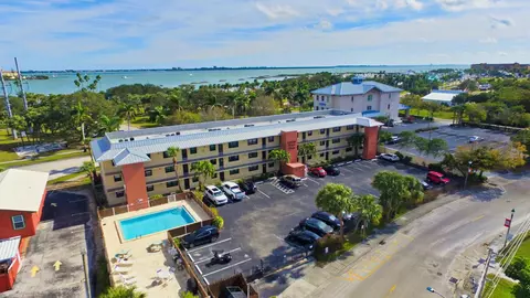 701 N Indian River Dr #107, Fort Pierce, FL 34950