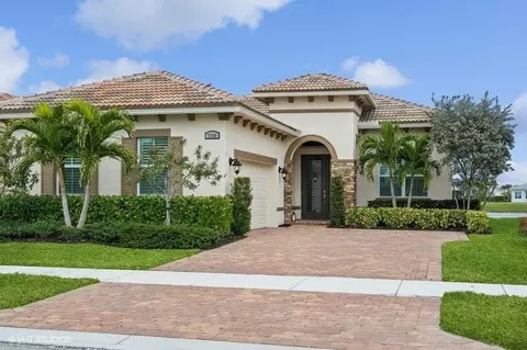 9350 SW Pepoli Way, Port Saint Lucie, FL 34987