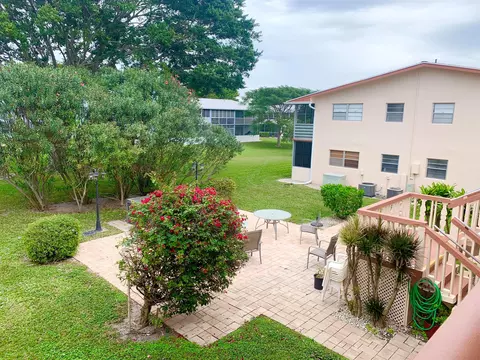 119 Canterbury E, West Palm Beach, FL 33417
