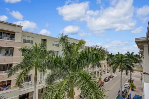 1203 Town Center Dr #414, Jupiter, FL 33458