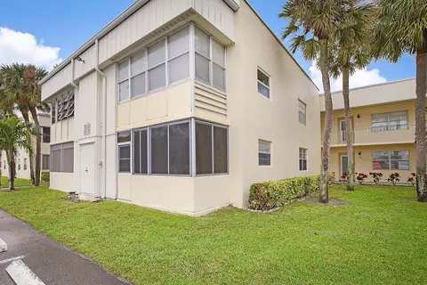 202 Normandy E, Delray Beach, FL 33484
