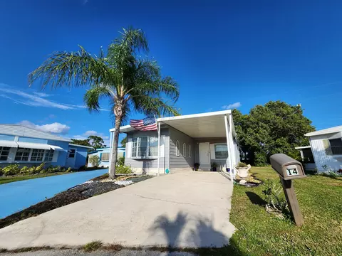 14 Brisa Ln, Port Saint Lucie, FL 34952