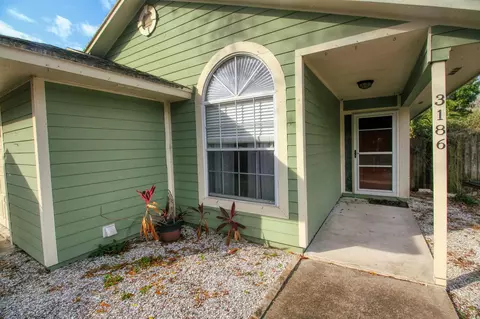 3186 1st St, Vero Beach, FL 32968
