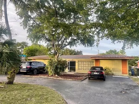 1711 NE 45th St, Oakland Park, FL 33334