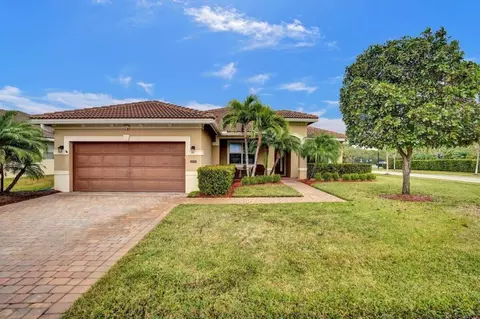9393 Silent Oak, Royal Palm Beach, FL 33411