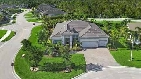 4853 SW Millbrook Ln, Stuart, FL 34997