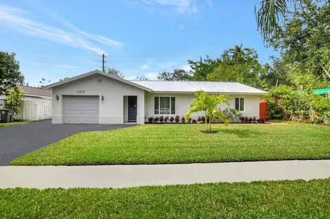 109 Winged Foot Ln W, Boca Raton, FL 33431