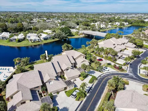 17053 Waterbend Dr #132, Jupiter, FL 33477