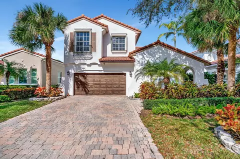 727 Bocce Ct, Palm Beach Gardens, FL 33410