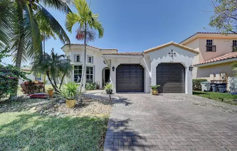 8225 NW 105th Ln, Parkland, FL 33076