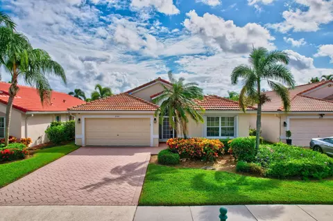 8866 Harrods Dr, Boca Raton, FL 33433