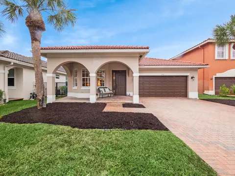 302 Venice Blvd, Royal Palm Beach, FL 33411