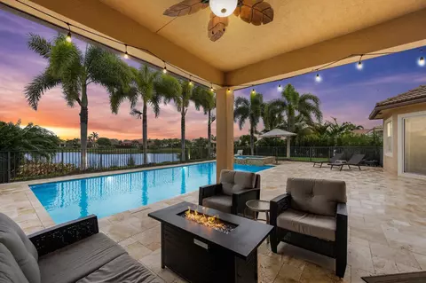 136 Steeple Cir, Jupiter, FL 33458 photo 1