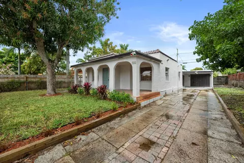 933 Green St, West Palm Beach, FL 33405