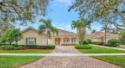8080 Inagua Ln, Wellington, FL 33414