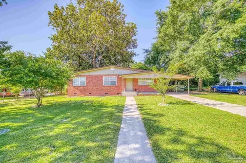 6431 Sellers Dr, Milton, FL 32570
