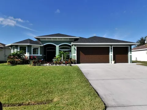 4658 SW Leeward St, Port Saint Lucie, FL 34953