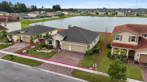851 Bent Creek Dr, Fort Pierce, FL 34947