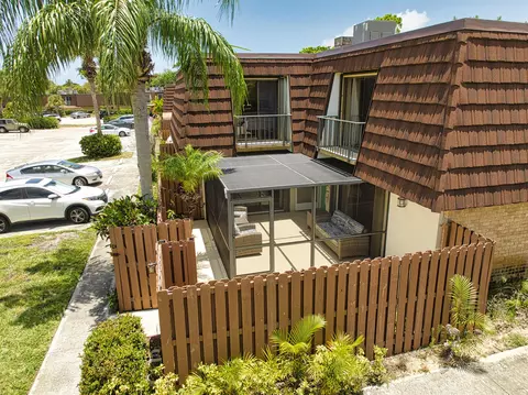 5893 SE Riverboat Dr #434, Stuart, FL 34997