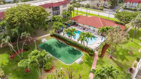 750 SE 6th Ave #221, Deerfield Beach, FL 33441