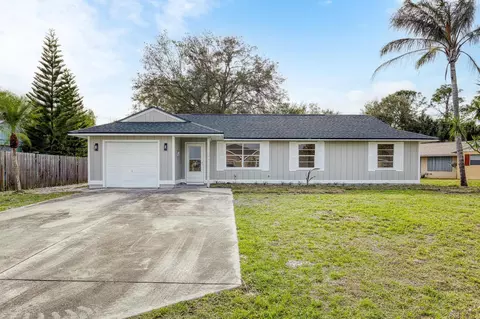 811 Jamaica Ave, Sebastian, FL 32958