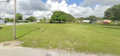 1407 N 16th St, Fort Pierce, FL 34950